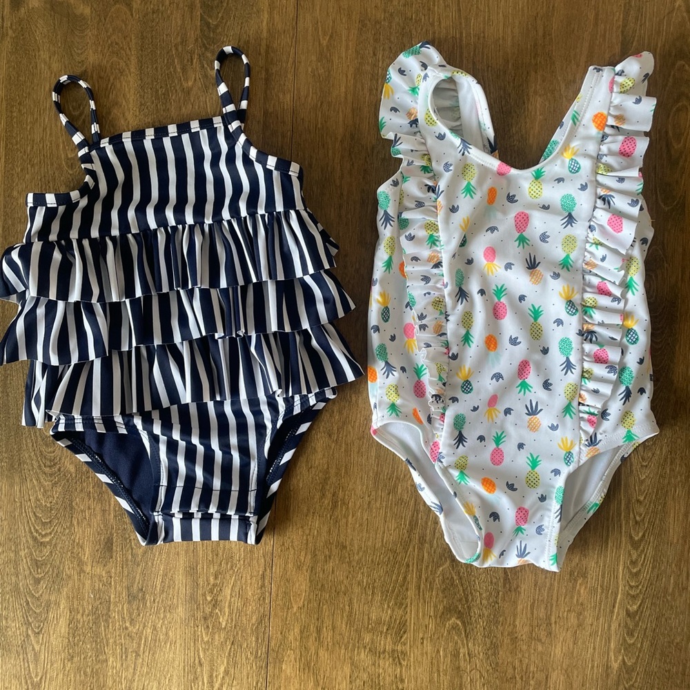 Baby Gap swimsuits 6-12m
